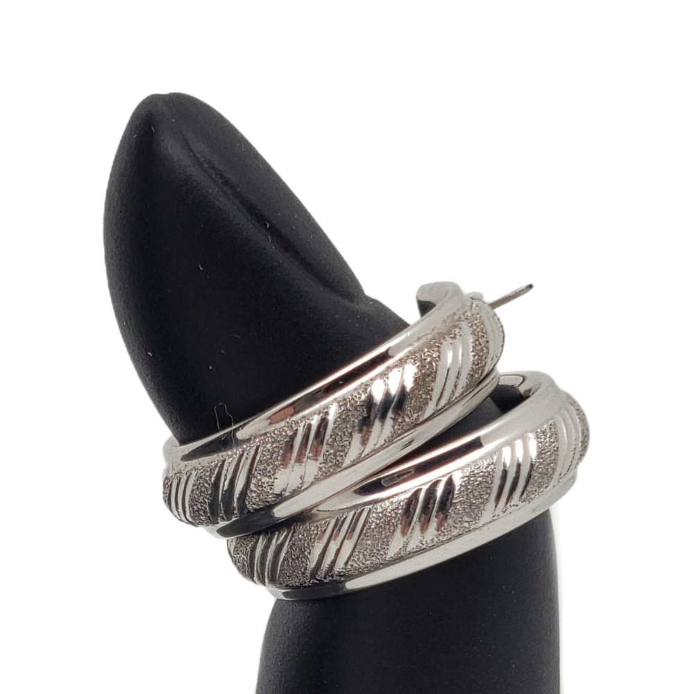14k White Gold Textured Hoop Earrings